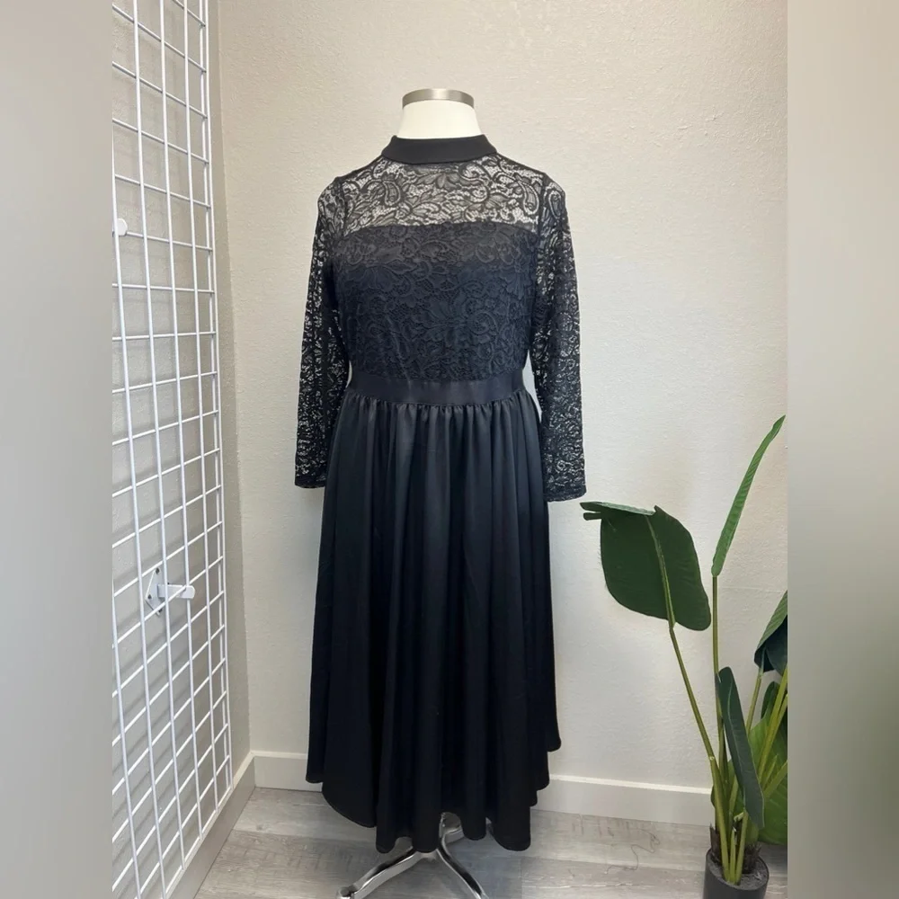 Torrid Black Lace Mock Neck Skater Midi Dress - New - Size 2 (18/20)